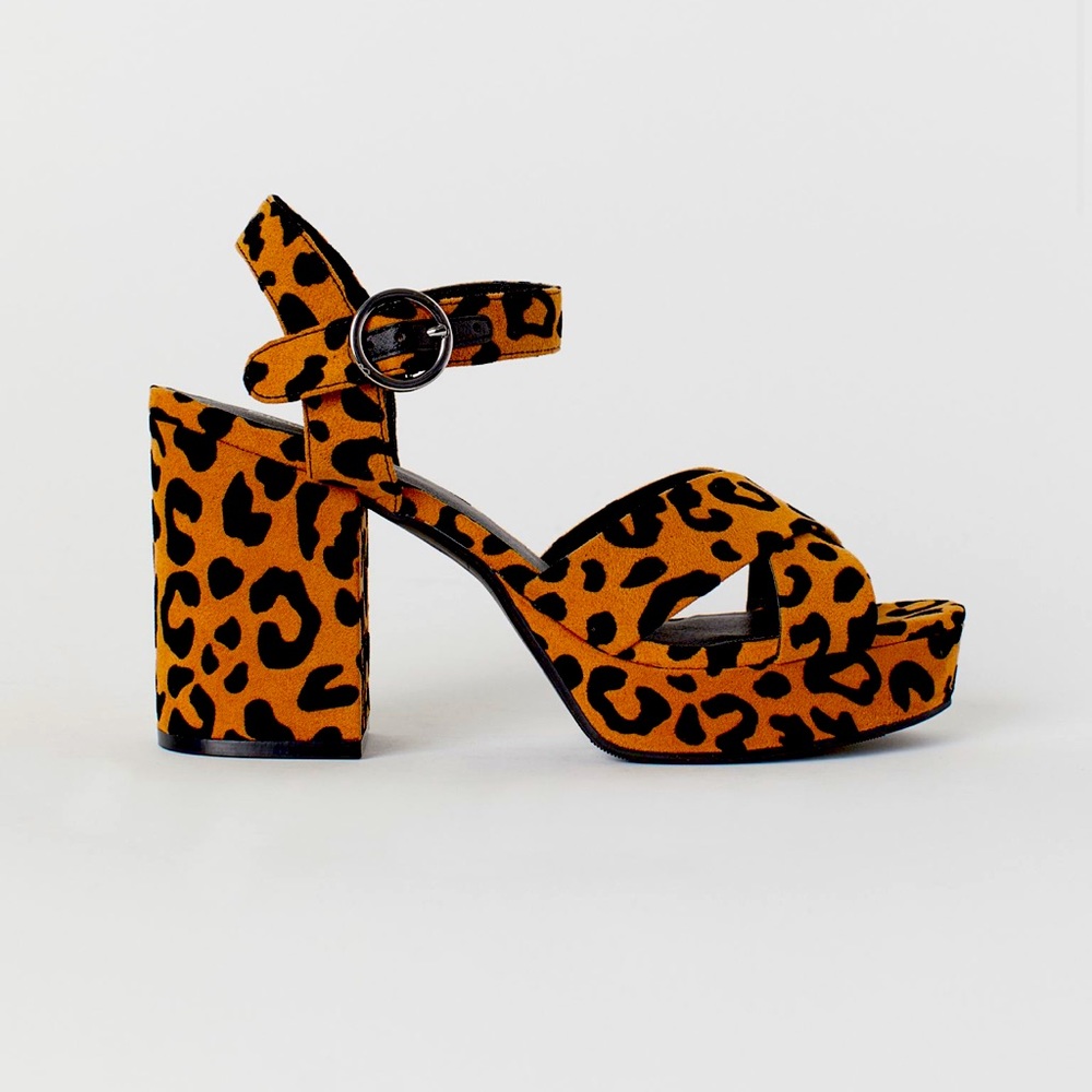 H&M’s Leopard Platform sandals with open toes size 8